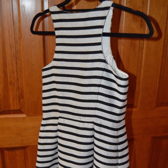 Express striped dress - Picture 4 of 4